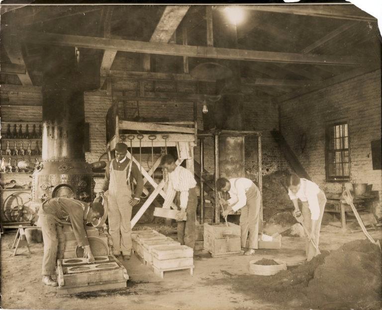 Students making bricks, Tuskegee Institute (University)