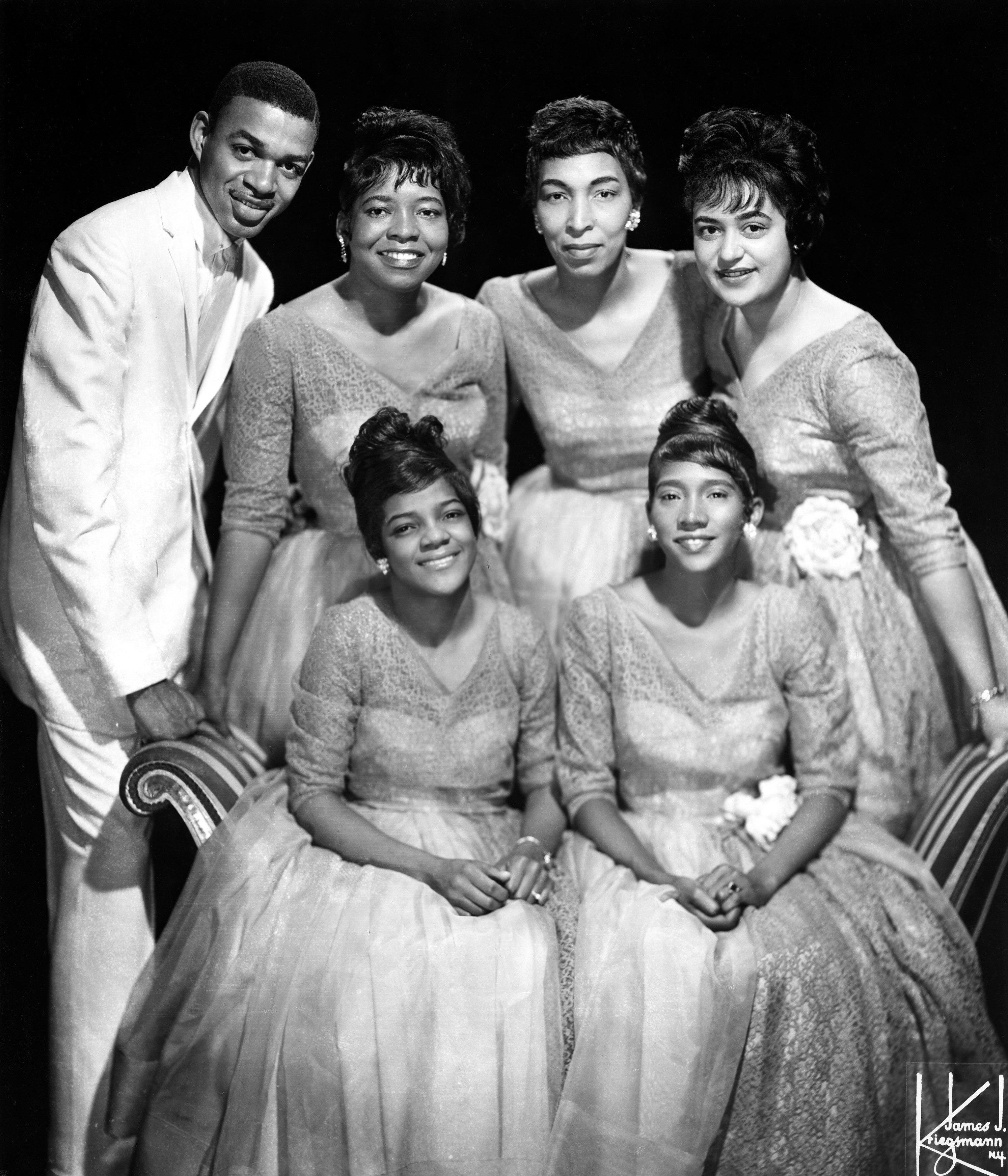 (L-R, top row) James Herndon, Albertina Walker Inez Andrews, Johnnie Erin Johneron Davis and (L-R, bottom row) Cassietta George and Shirley Caesar of the gospel group The Caravans pose for a portrait in New York, 1960. (L-R, top row) James Herndon, Albertina Walker Inez Andrews, Johnnie Erin Johneron Davis and (L-R, bottom row) Cassietta George and Shirley Caesar of the gospel group The Caravans pose for a portrait in New York, 1960.