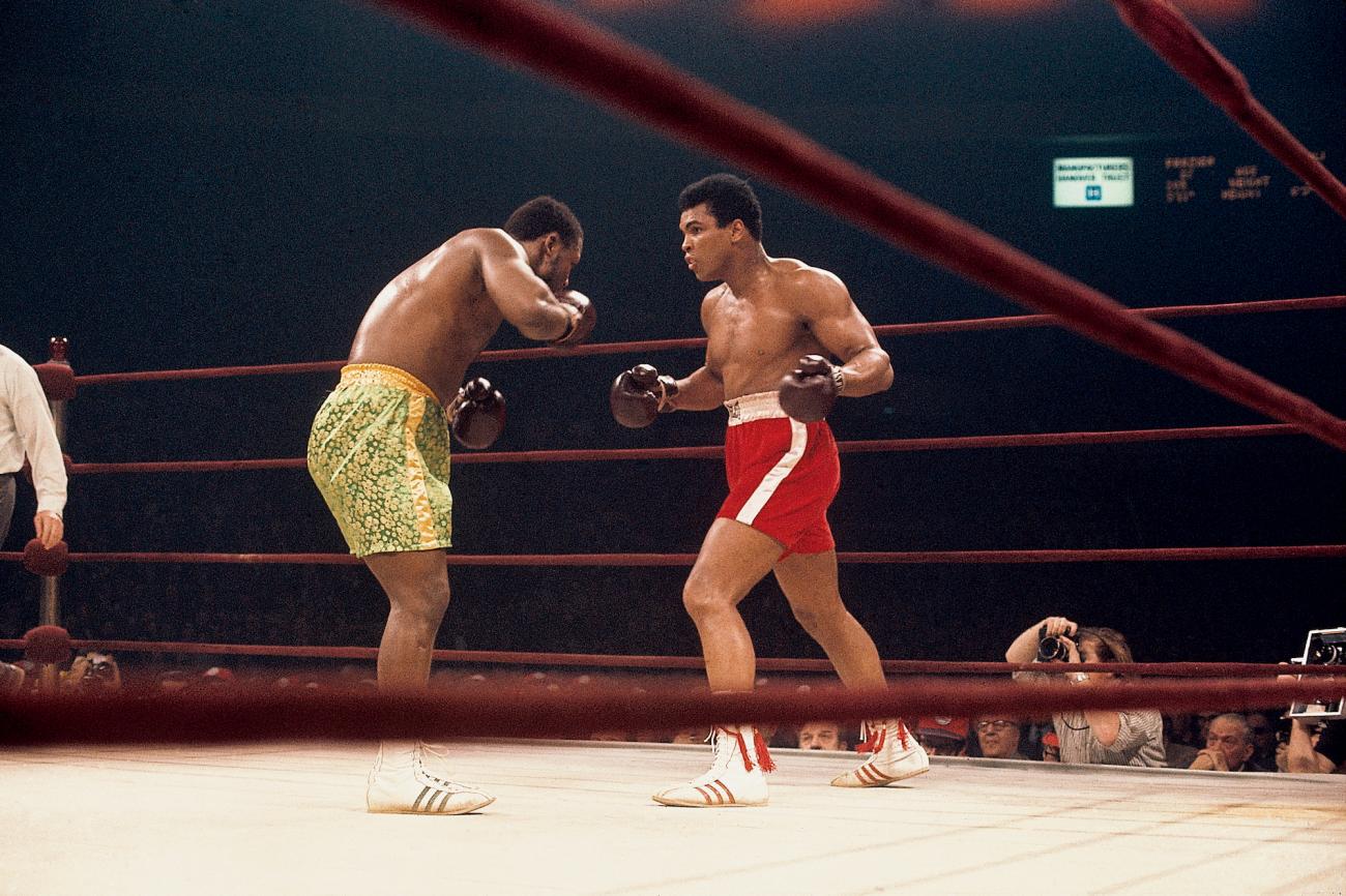 Joe Frazier (l.) and Muhammad Ali (r.) in the "Fight of the Century" at Madison Square Garden, New York, 1971