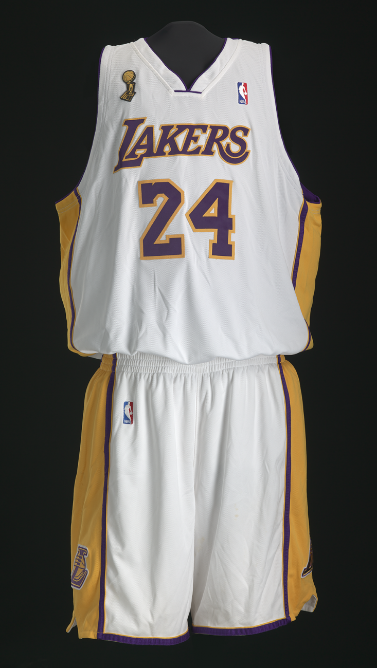 Los Angeles Lakers uniform worn in NBA Finals by Kobe Bryant 2008