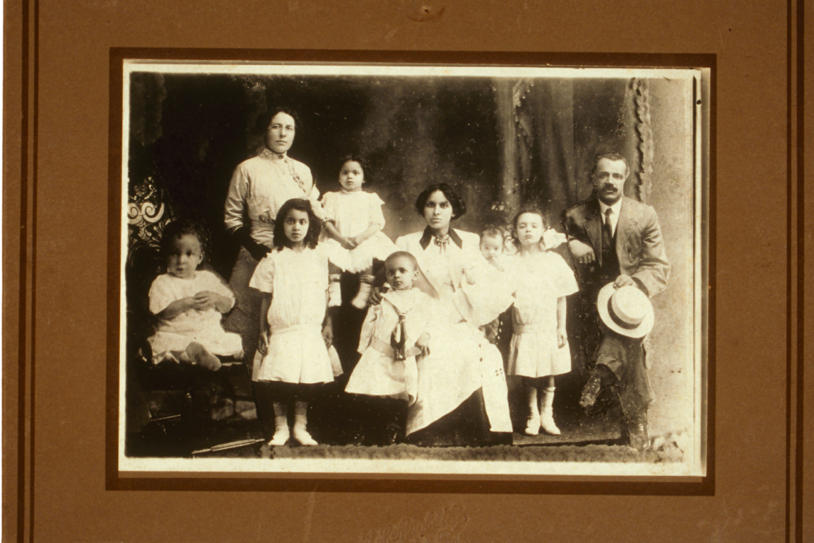 Pauli Murray as a toddler with her family